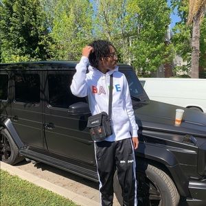 Meet your Posher, Samuel